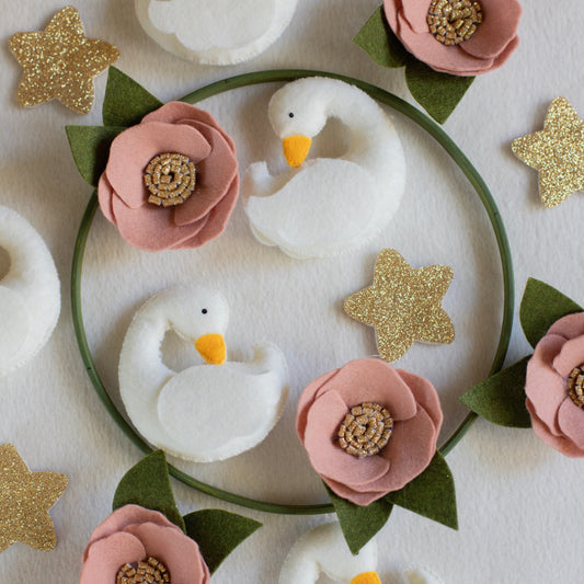 Giostrina decorativa PAPERELLE E FIORI